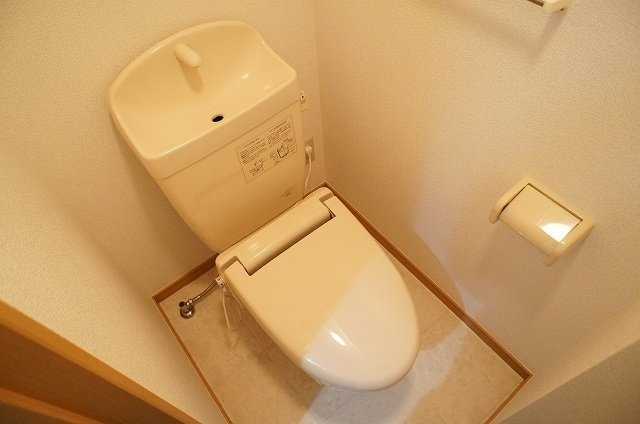 カーサ・エスポワールのトイレ|落ち着いたトイレです