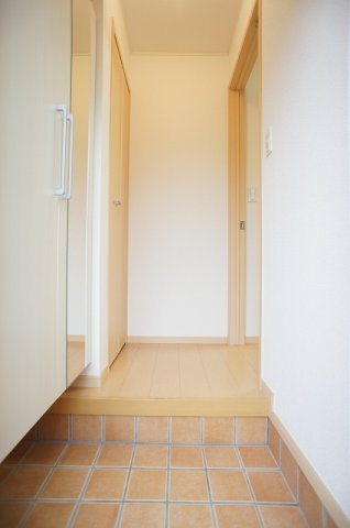 コリーヌの玄関|明るい玄関です