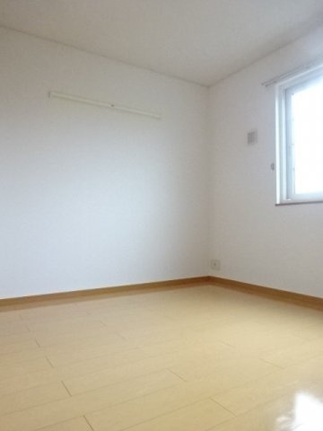 メルシープラザⅣの内装|明るい色調の室内です