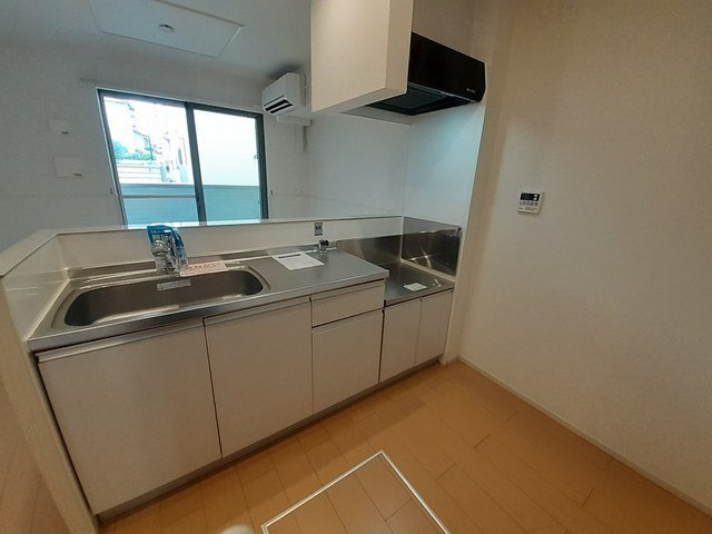 パークサイド東新町Ａのキッチン|コンパクトなキッチンで掃除もラクラク
