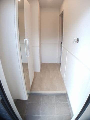 エルミタージュ泉ヶ丘１号館の玄関|シンプルで使いやすい玄関です