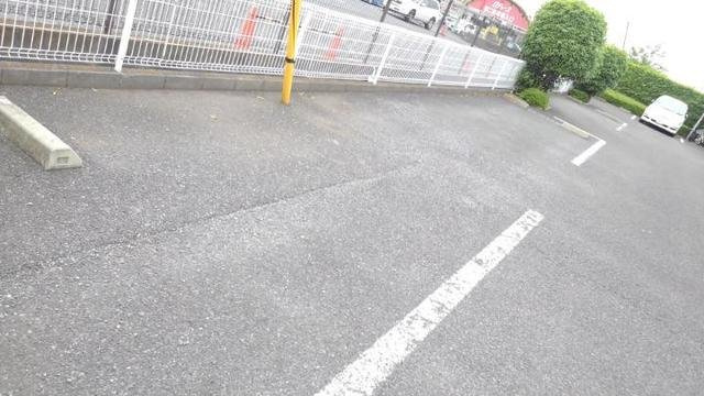 アラモードヴィラ壱番館の駐車場|駐車場完備です