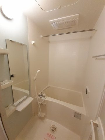 エステビエントの浴室|コンパクトで使いやすいお風呂です