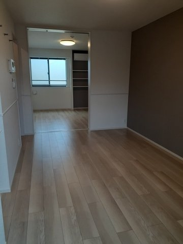 Ｌａ　Ｐａｃｅ（ラ　パーチェ）の内装|明るい室内です