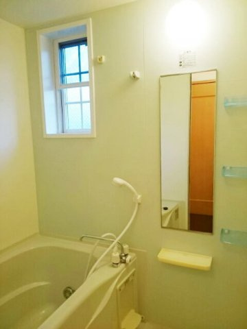 シャン　ド　ポワールの浴室|お風呂で日々の疲れを落としましょう
