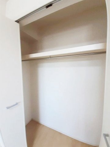エテルノ・ピースの収納|大きなものも収納できそうです