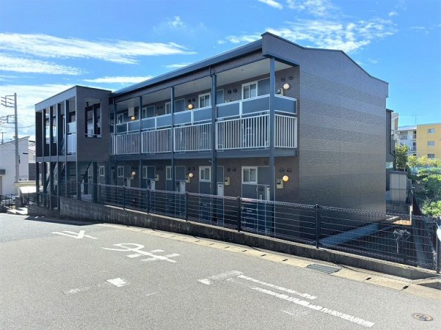 レオパレス飯山満の外観|建物外観を気になさる方へ、見た目の良い物件です