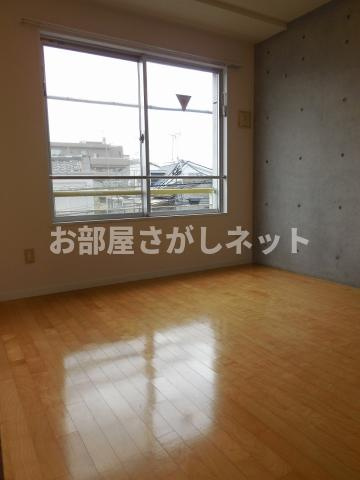 ZESTY西落合の洋室