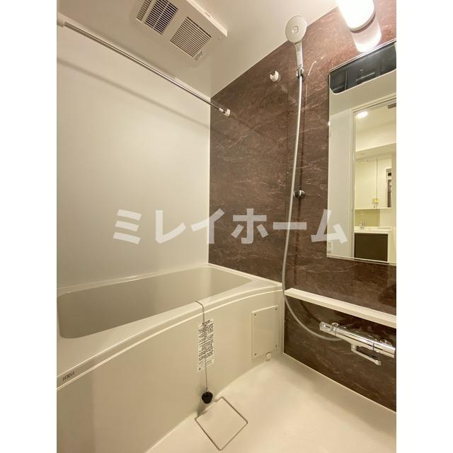 LIBR GRANT 羽田の浴室
