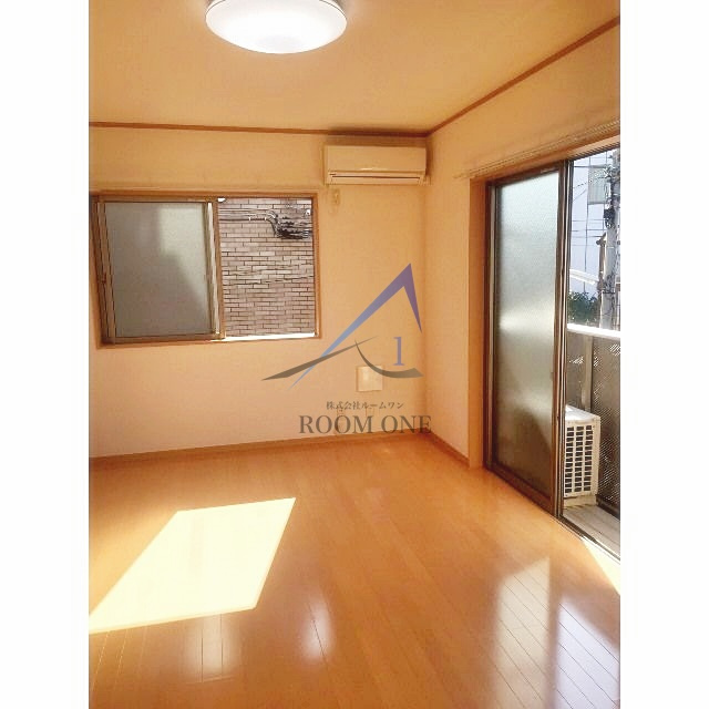 アムール ボヌールの居間・リビング|洋室のお部屋です。