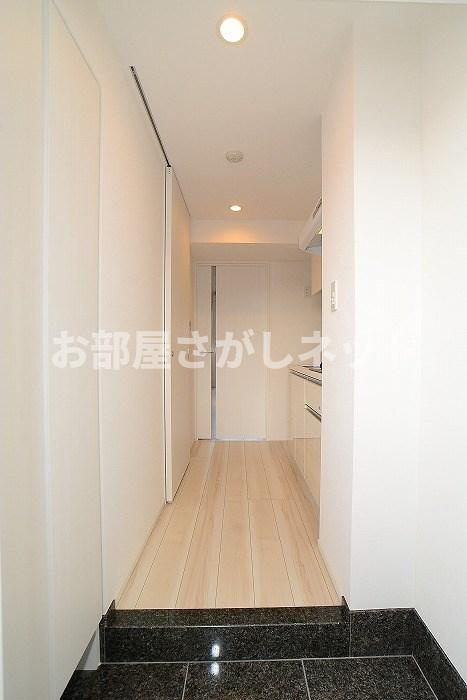 ステージファースト世田谷アジールコートの玄関