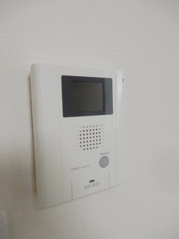 メゾン新丸子のセキュリティ|同物件　同タイプ　別号室