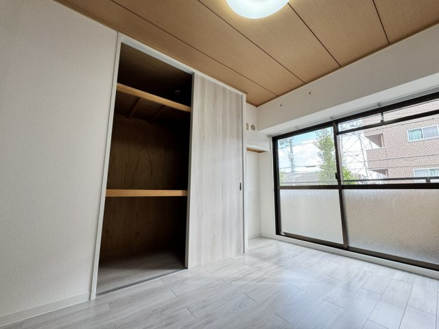 フローラ青山の収納