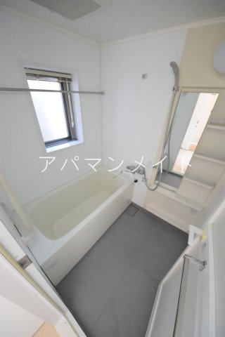 【浴室】 | イーストサイドテラス | 使いやすいお風呂です