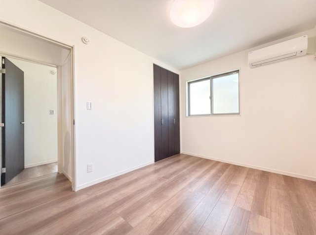 【収納】 | 深谷市栄町　中古戸建 | ※AIにより家具等を削除した画像を使用しています。実際の室内状況は現地にてご確認ください。