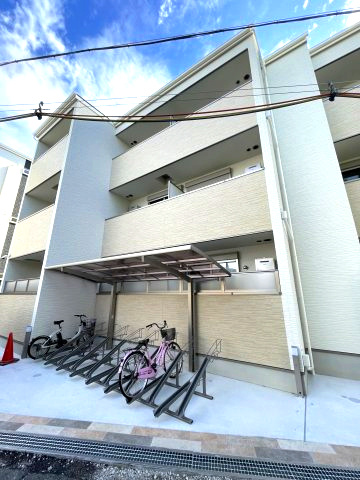 フォレストクリエオーレ上島町弐番館の駐車場