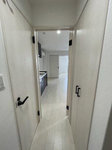フォレストクリエオーレ上島町弐番館の玄関