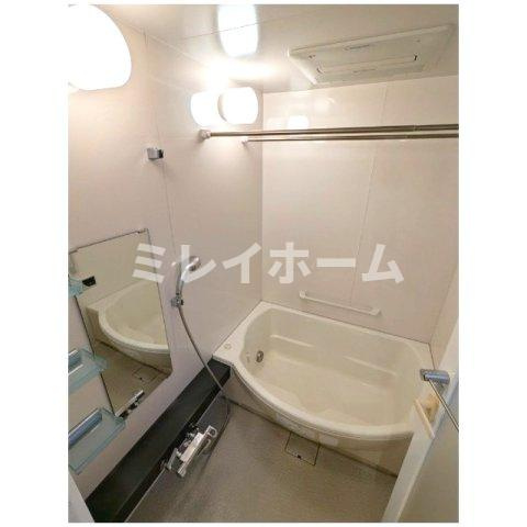 コンフォリア上池台の浴室