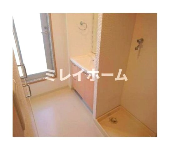 コンフォリア上池台の洗面所