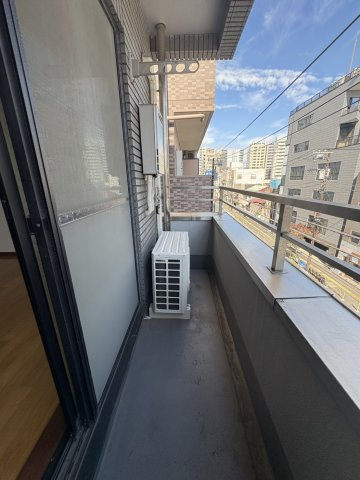 【バルコニー】