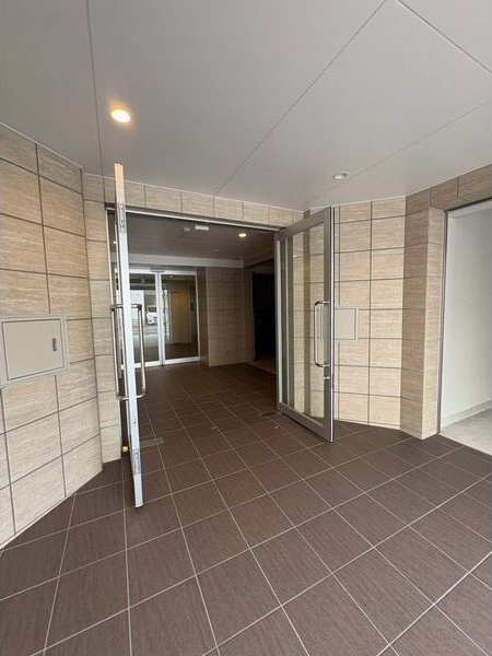 KIT大和田Residenceのエントランス