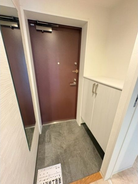 KIT大和田Residenceの玄関