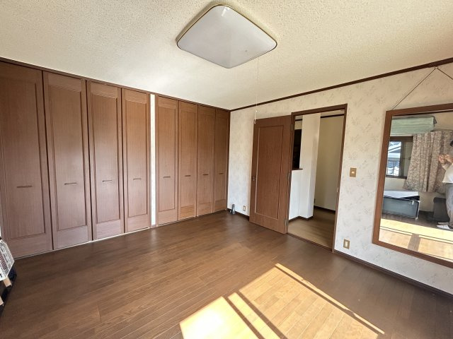 高知県安芸郡東洋町大字野根　中古戸建の洋室