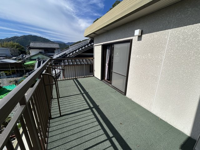 高知県安芸郡東洋町大字野根　中古戸建のバルコニー