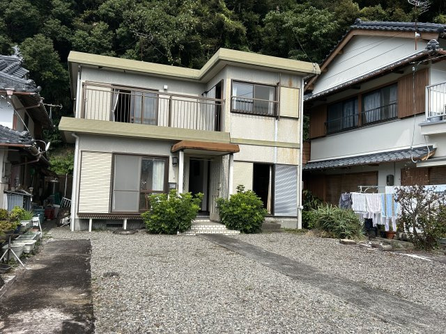 高知県安芸郡東洋町大字野根　中古戸建の庭