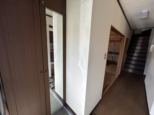 高知県安芸郡東洋町大字野根　中古戸建の玄関