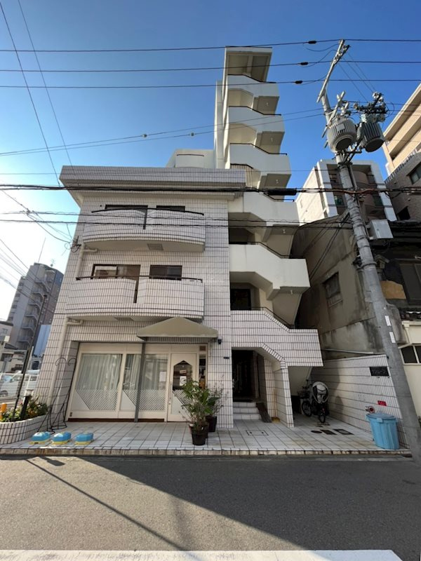 サンムーンの外観