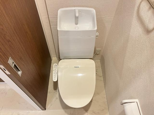 エンプレスⅤのトイレ|シャワー付トイレ