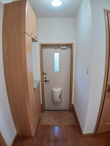 フレグランスＦの玄関
