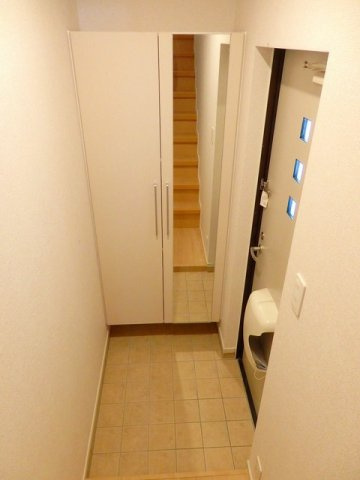 カーサ　セレナの玄関