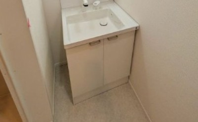 (仮)所沢市向陽町アパートの洗面所|※同施工参照