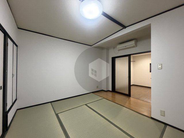 村田マンションの寝室