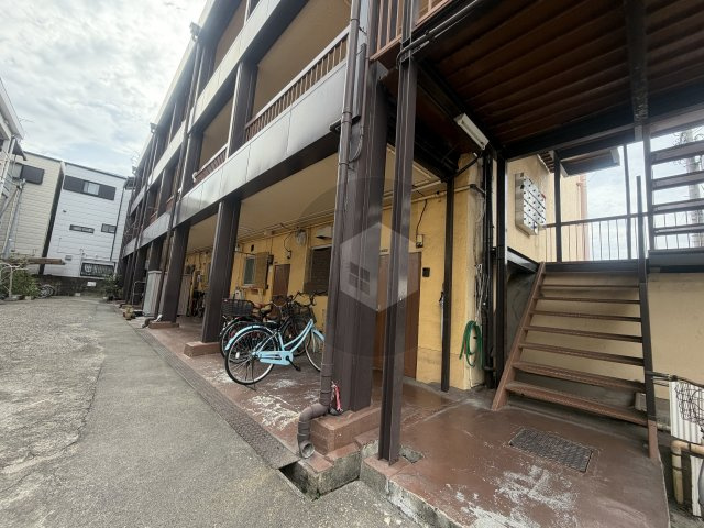 村田マンションのエントランス