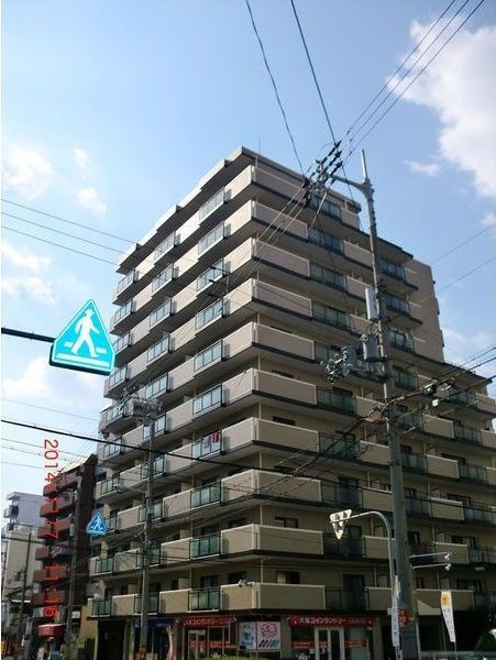 ファミーユ桜川の外観