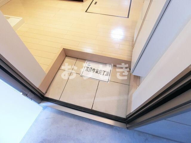 リーヴェルポート横浜ＷＥＳＴⅢの玄関