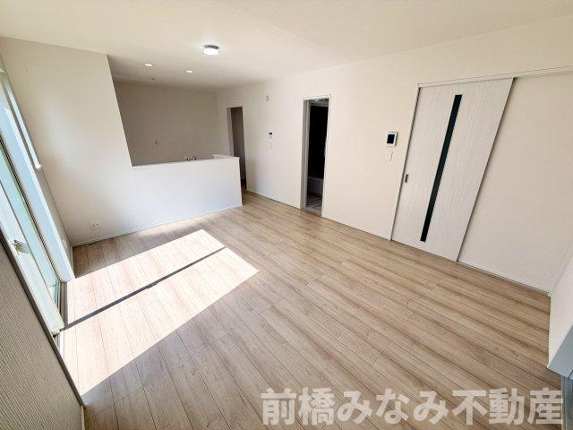 【新築】高崎市倉賀野町　限定１棟　ハートフルタウン　新築建売の居間・リビング|リビングです