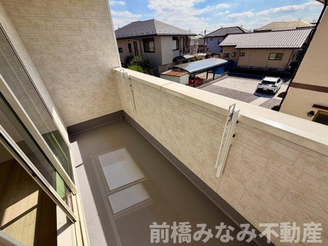 【新築】高崎市倉賀野町　限定１棟　ハートフルタウン　新築建売のバルコニー|バルコニーからの眺めを楽しみながら食事をしませんか