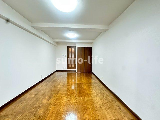 カサ下坂部の居間・リビング