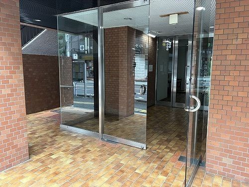 ライオンズマンション大井のエントランス
