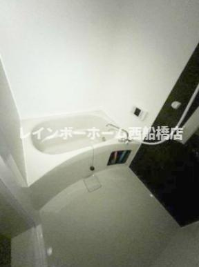 アットリラ八千代台東の浴室