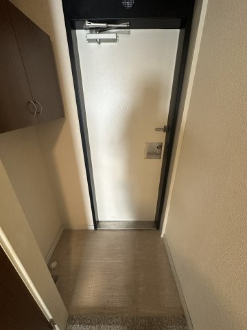 i-room丸山町の玄関