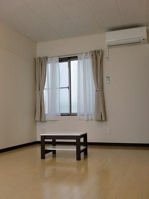 レオネクストすみだⅡの居間・リビング