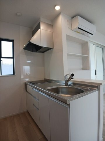 ＭｏｄｅｒｎＶｉｌｌａ二の岡Ａのキッチン