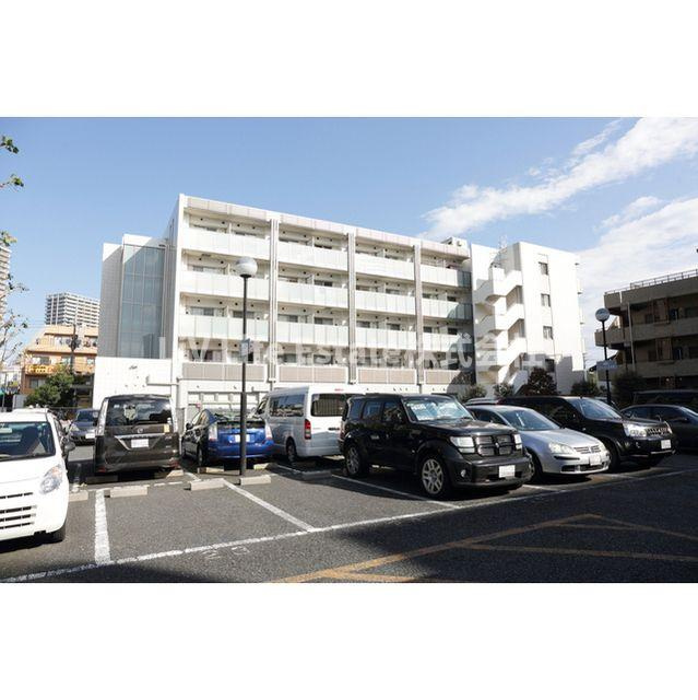 アプローズ大泉学園ガレリアの駐車場