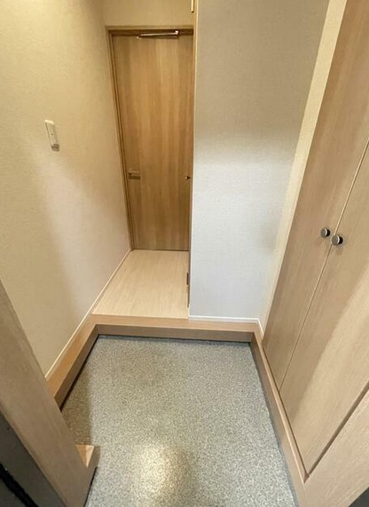 【玄関】