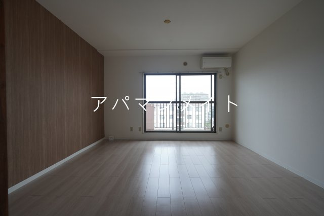 【寝室】 | エスポワールいずみ野 | 開放的な寝室です